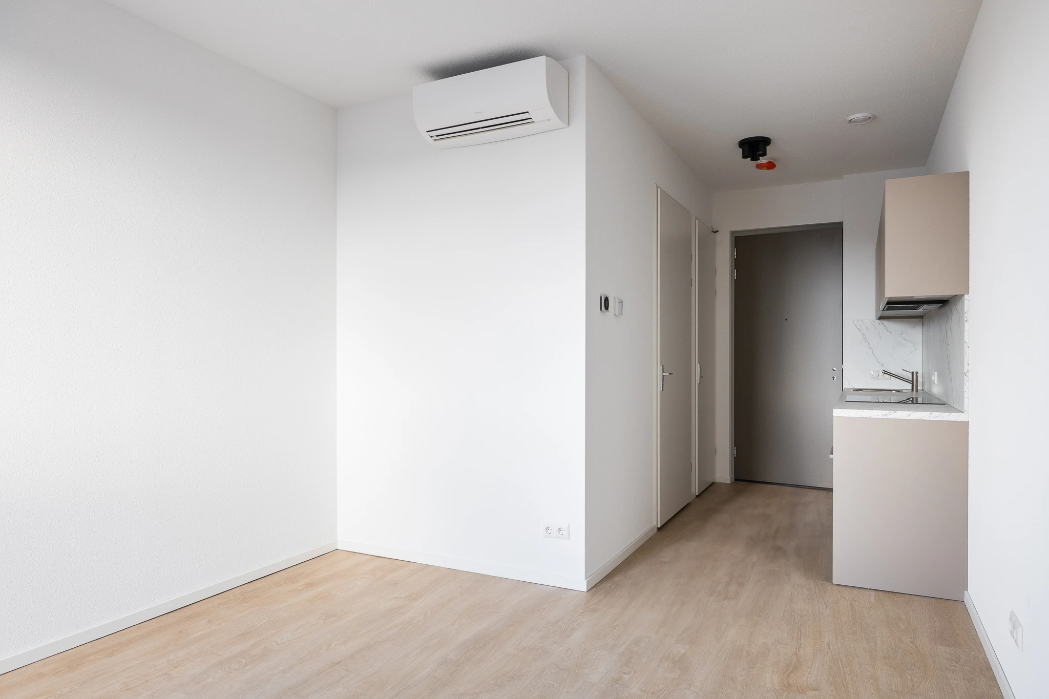 studio 2 F327